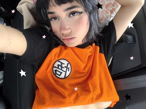 amiichan|Emily Vitoria (@emilyy.